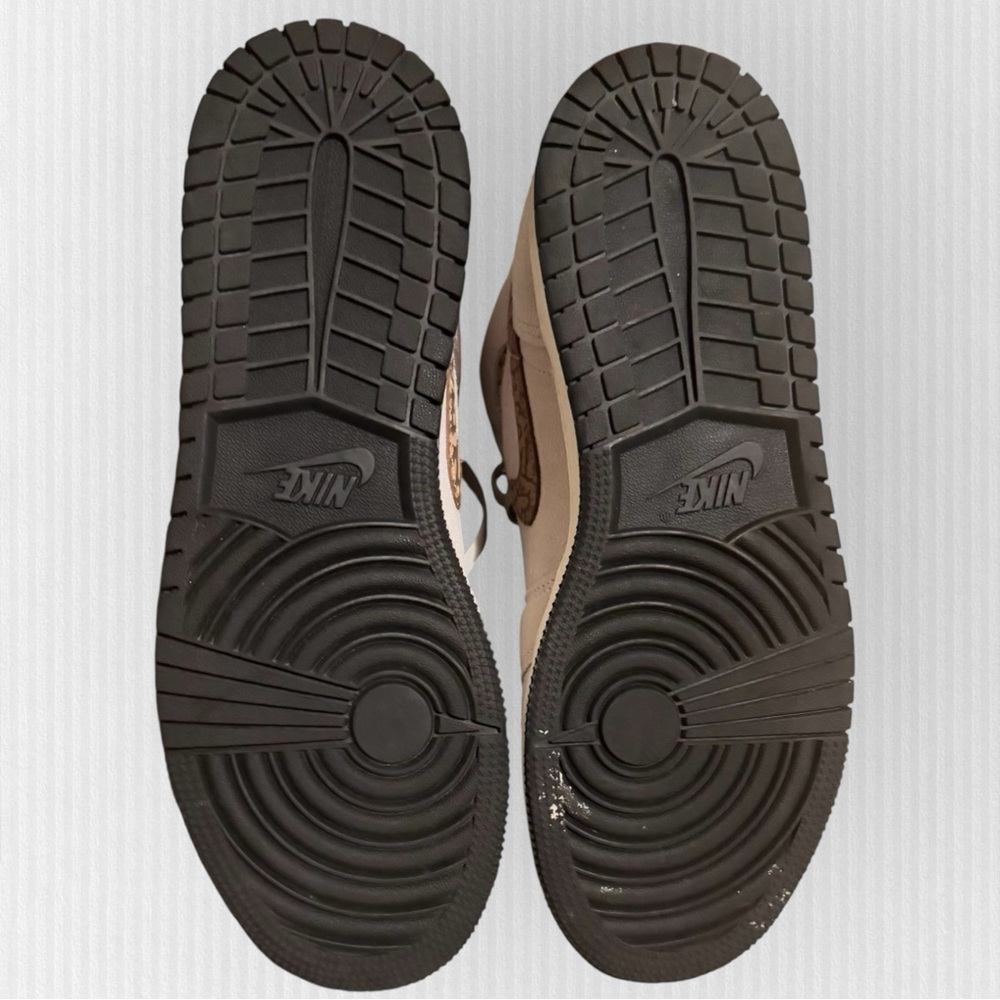 NWOB Nike Air Jordan 1 Mid SE “Light Orewood Brown” Size 5.5Y/7W - Picture 3 of 6